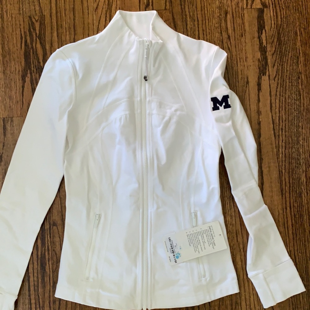 Lululemon White Full-Zip Michigan Jacket with Navy 'M' Patch